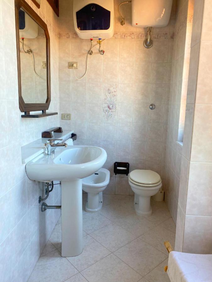 Lovely Home 5 Min Walk To The Beach, 3 Bedrooms Ample Outdoor Relax And Wifi كابيتانا المظهر الخارجي الصورة
