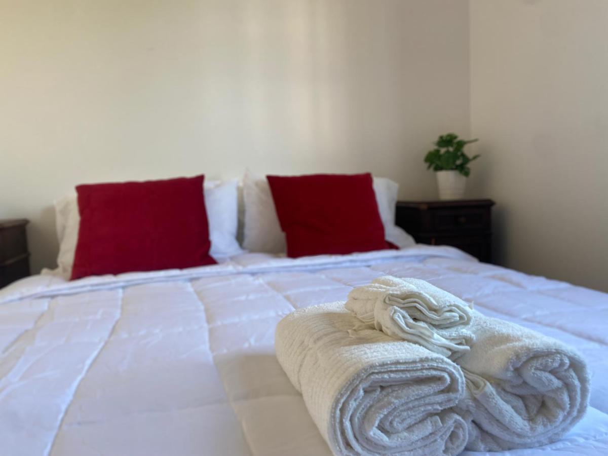 Lovely Home 5 Min Walk To The Beach, 3 Bedrooms Ample Outdoor Relax And Wifi كابيتانا المظهر الخارجي الصورة