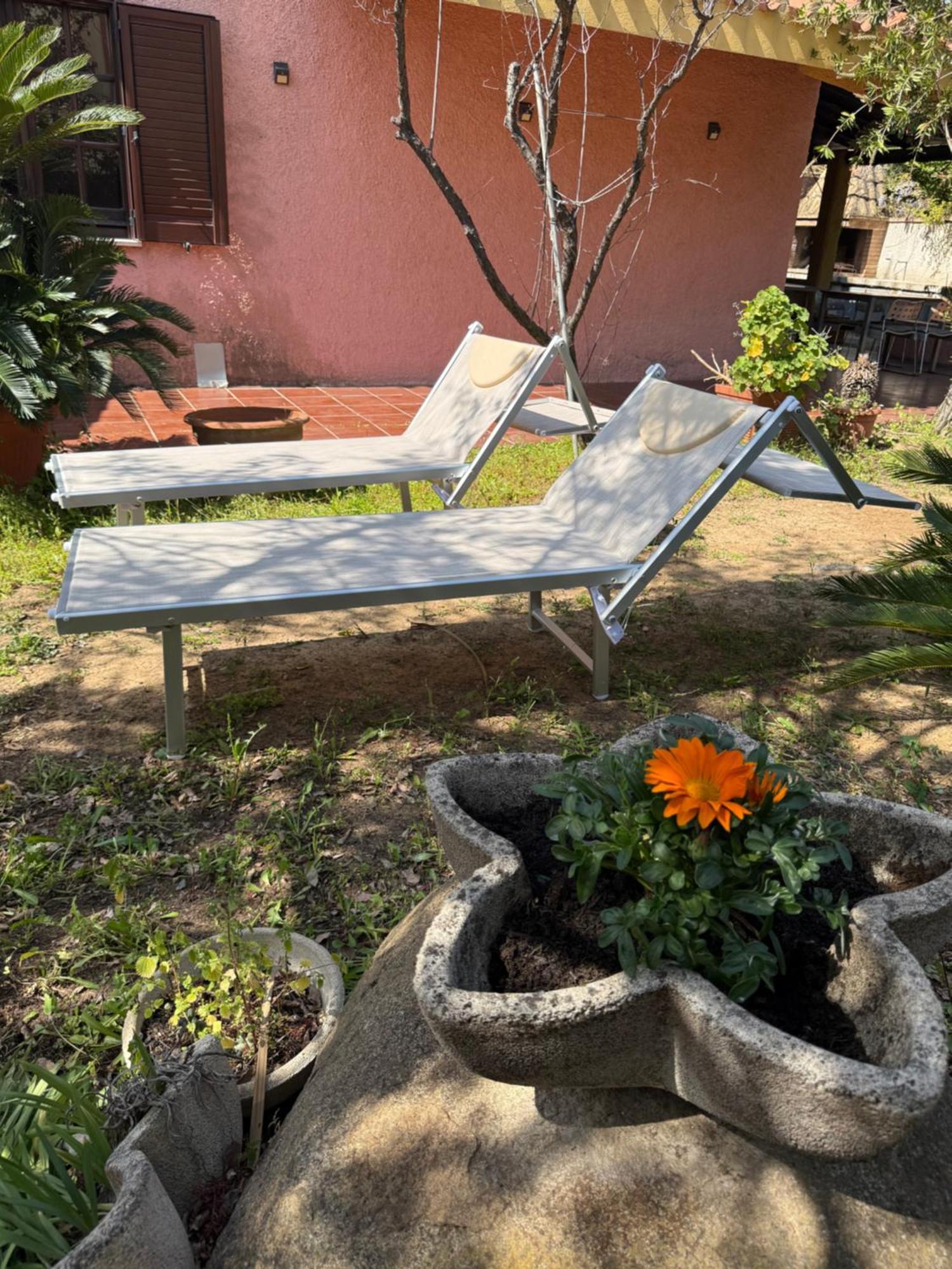 Lovely Home 5 Min Walk To The Beach, 3 Bedrooms Ample Outdoor Relax And Wifi كابيتانا المظهر الخارجي الصورة